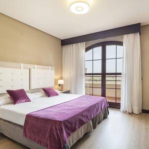 Chambre suite Hotel ILUNION Golf Badajoz
